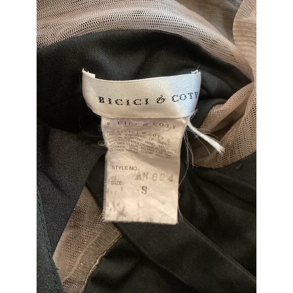Bicici & Coty Plunge Neckline Sleeveless Asymmetrical Evening Dress gown Small - Picture 7 of 11